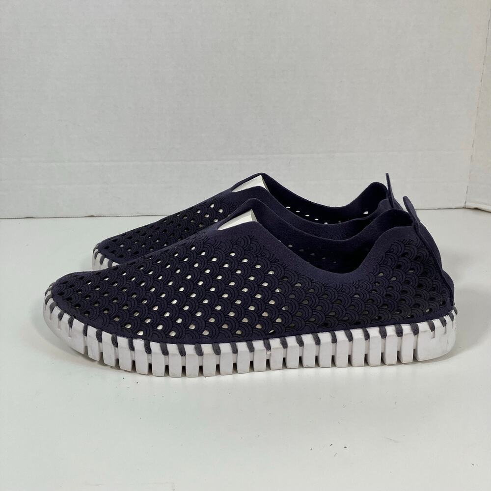 Ilse Jacobsen Hornbak Sz 11/ EU 41 Tulip 139 Perforated Slip-On Sneaker Navy